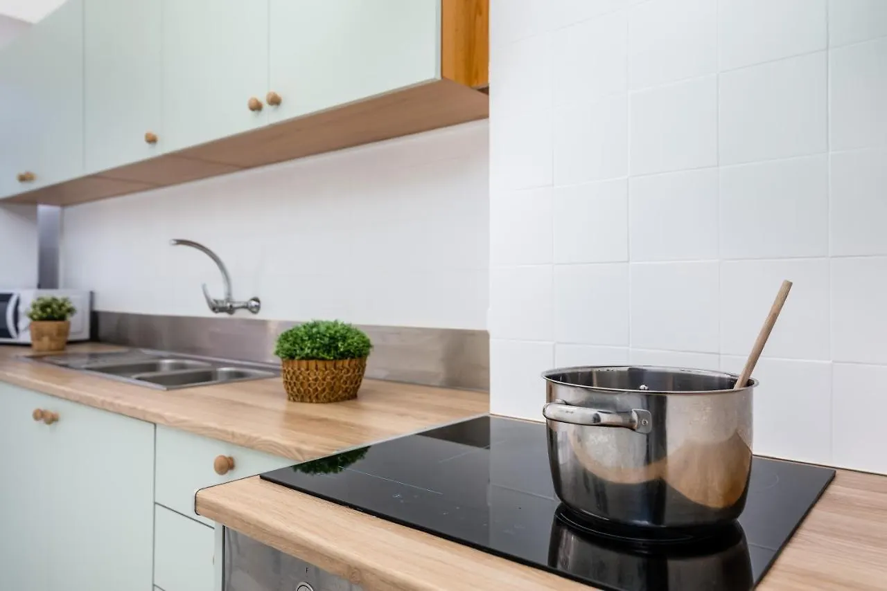 Go Native Lisbon - City Center Apartment