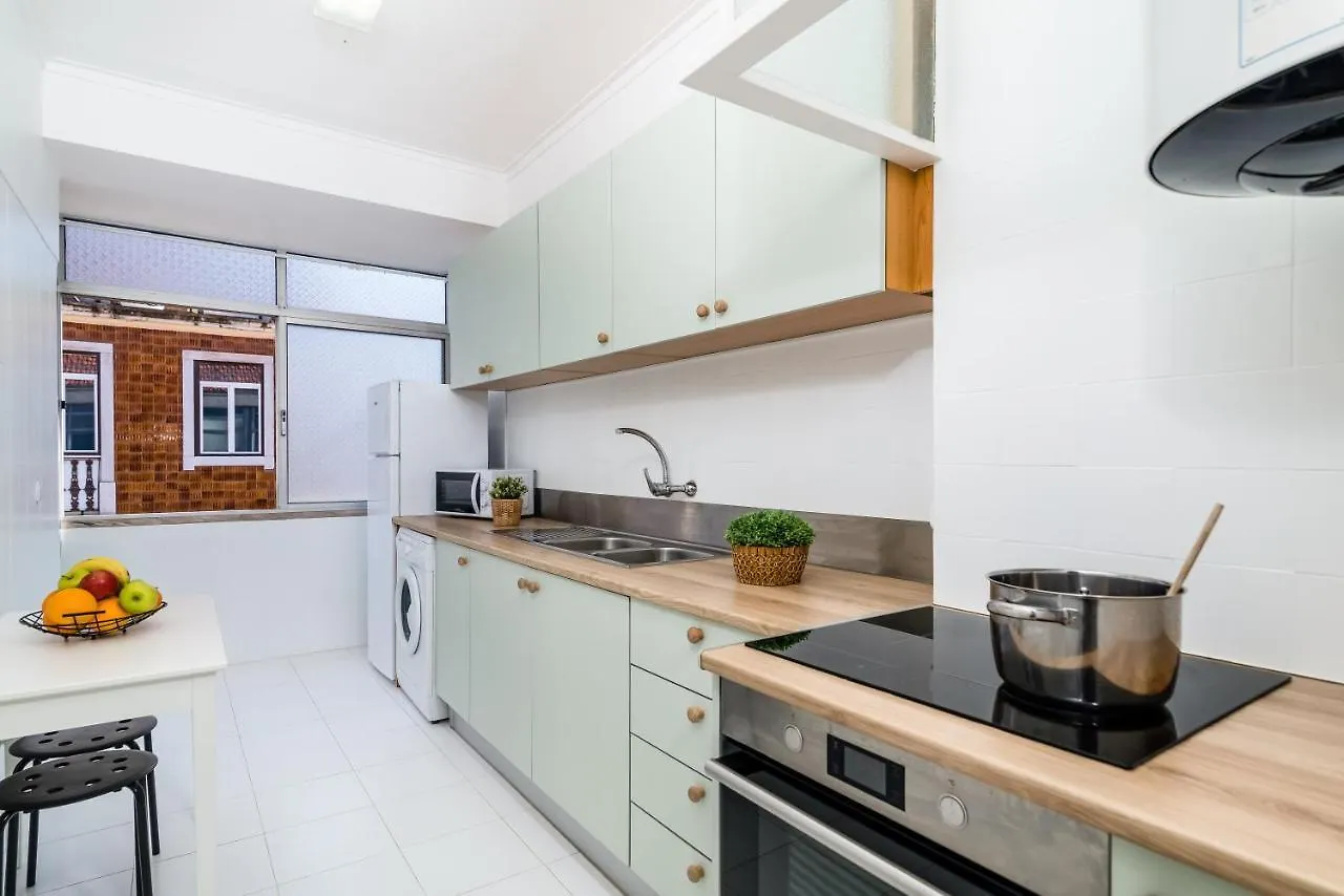 Go Native Lisbon - City Center Appartement